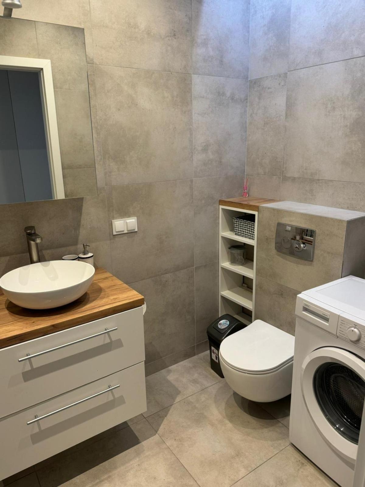 Sky Tower Self Check In 1 Bedroom Apartment Ряшів Екстер'єр фото