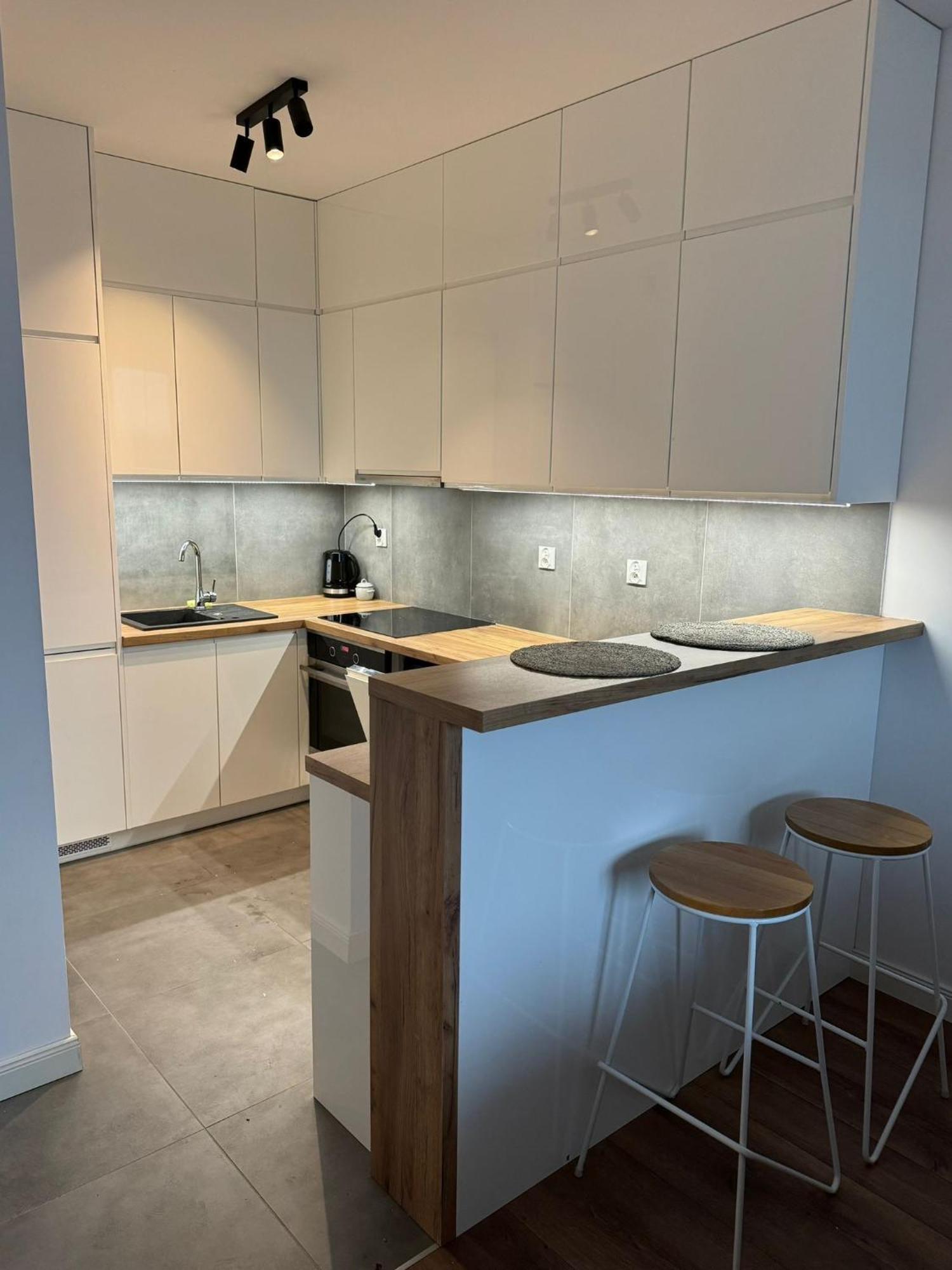 Sky Tower Self Check In 1 Bedroom Apartment Ряшів Екстер'єр фото