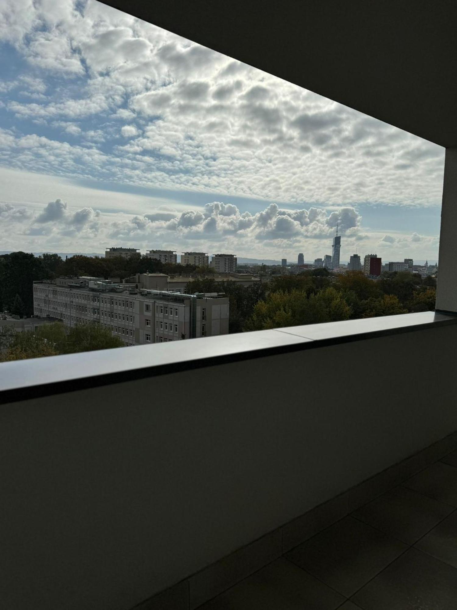 Sky Tower Self Check In 1 Bedroom Apartment Ряшів Екстер'єр фото